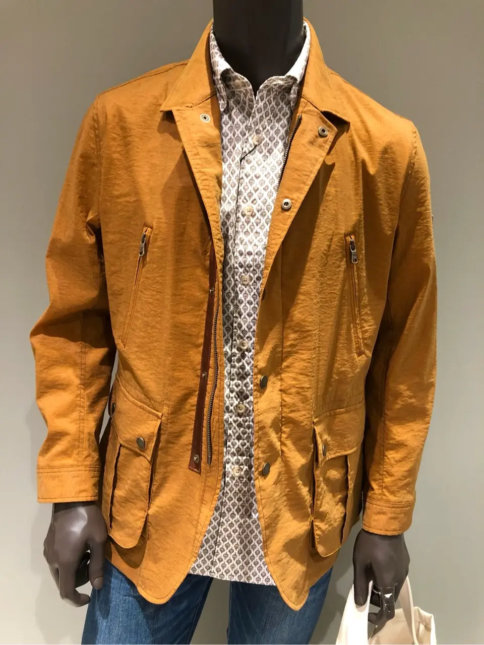 JOSEPH ABBOUD 川田 コーディネート画像