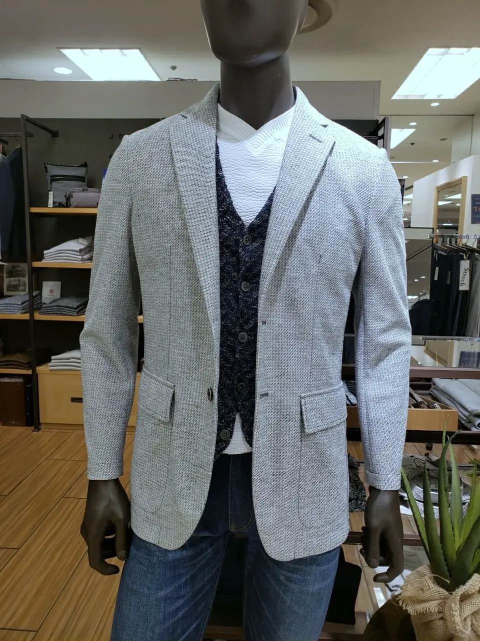 JOSEPH ABBOUD 中西 コーディネート画像