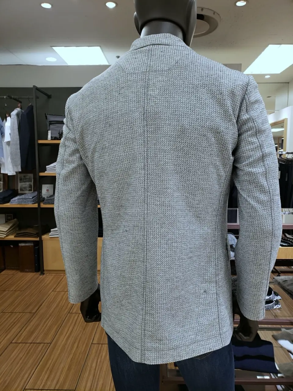 JOSEPH ABBOUD 中西 コーディネート画像