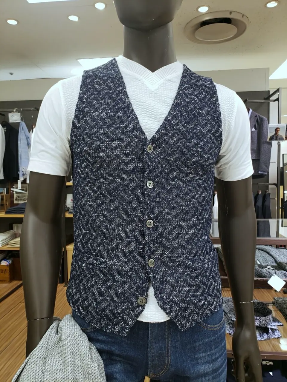 JOSEPH ABBOUD 中西 コーディネート画像