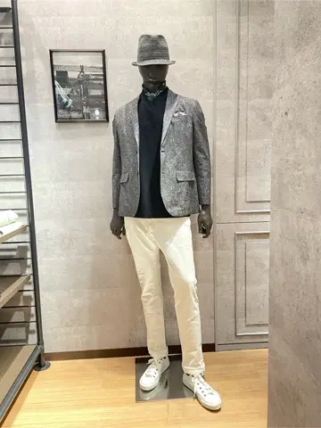 JOSEPH ABBOUD 東　 コーディネート画像