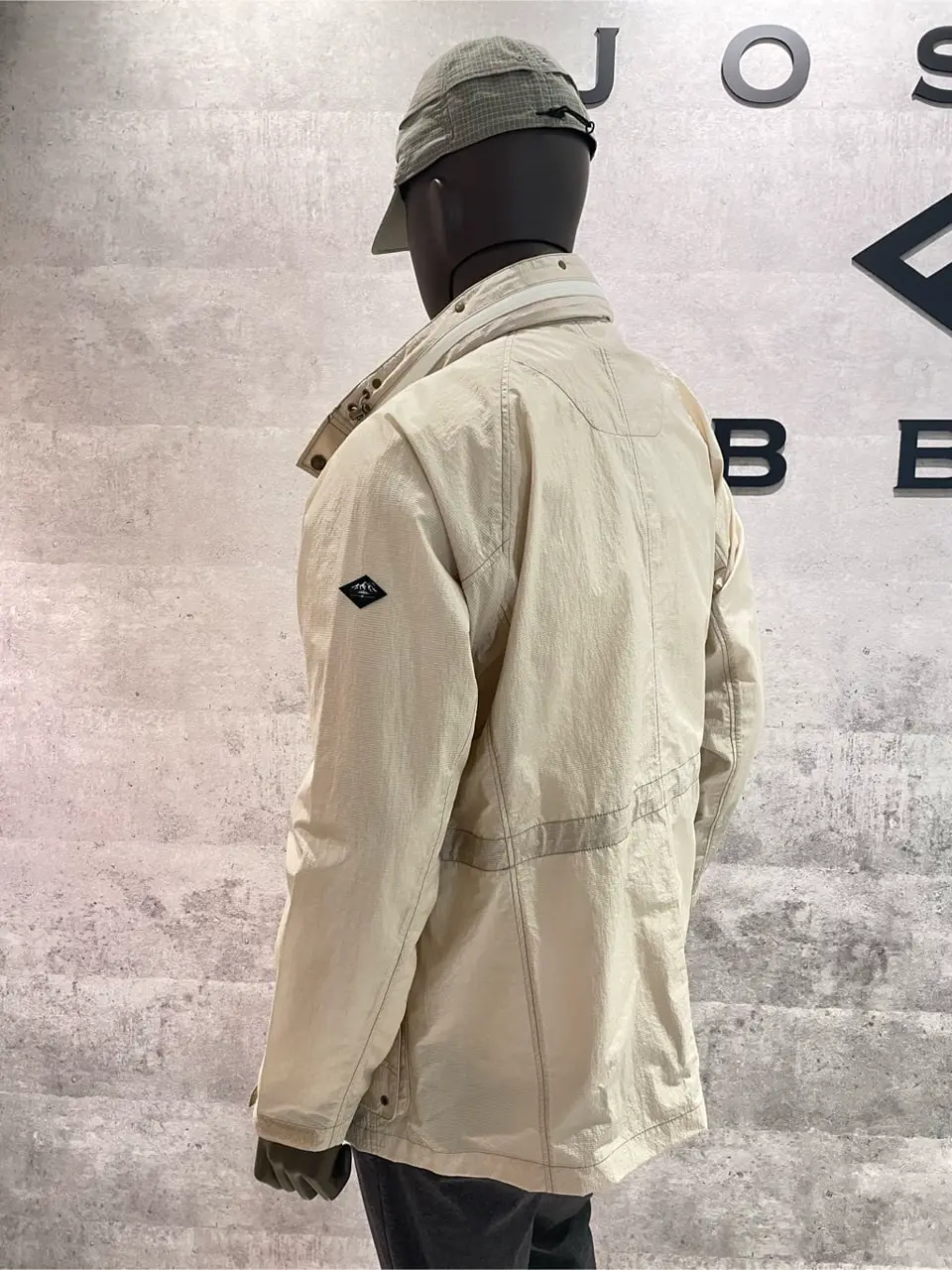 JOSEPH ABBOUD 東　 コーディネート画像