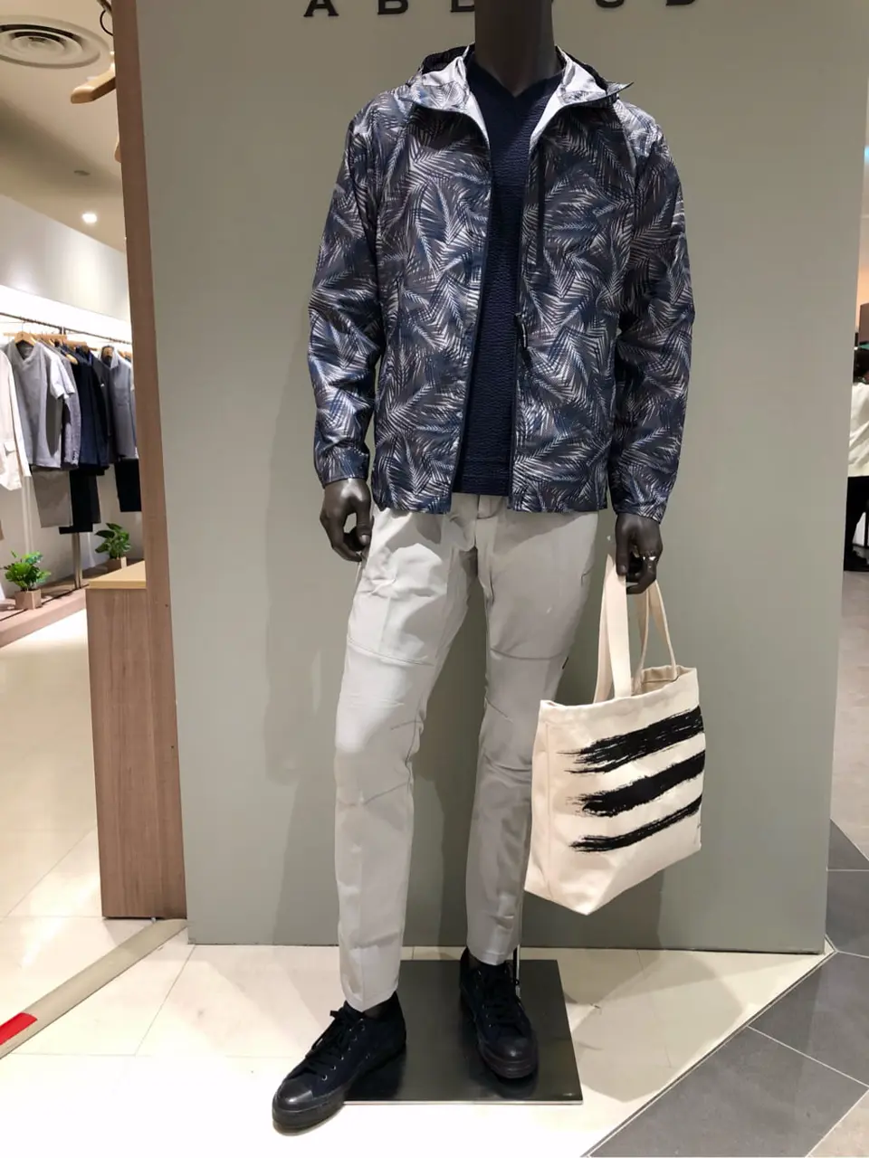 JOSEPH ABBOUD 川田 コーディネート画像