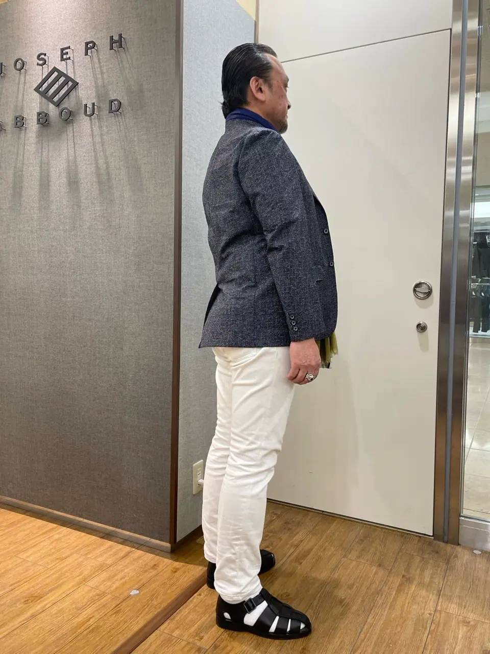 JOSEPH ABBOUD 辰見 コーディネート画像