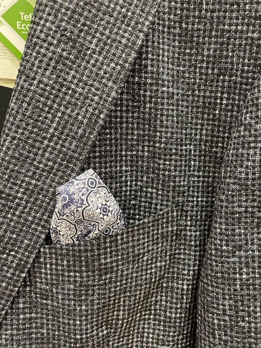 JOSEPH ABBOUD 辰見 コーディネート画像