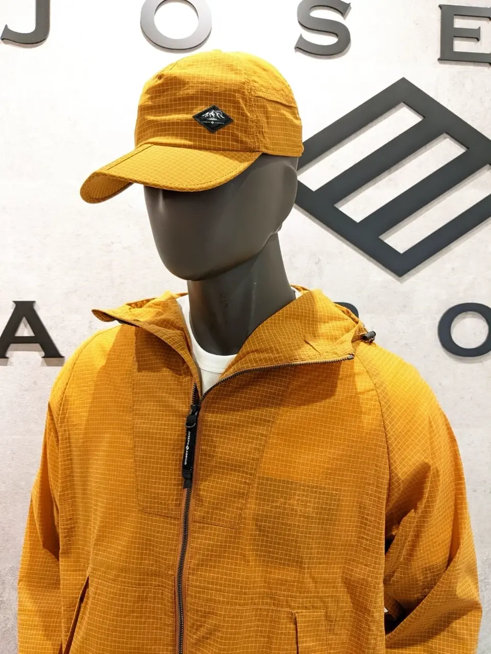 JOSEPH ABBOUD 大久 コーディネート画像