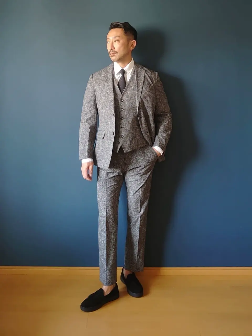 JOSEPH ABBOUD 安東 コーディネート画像