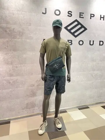 JOSEPH ABBOUD 東　 コーディネート画像