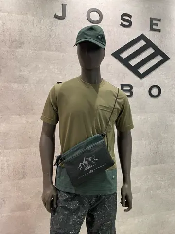 JOSEPH ABBOUD 東　 コーディネート画像