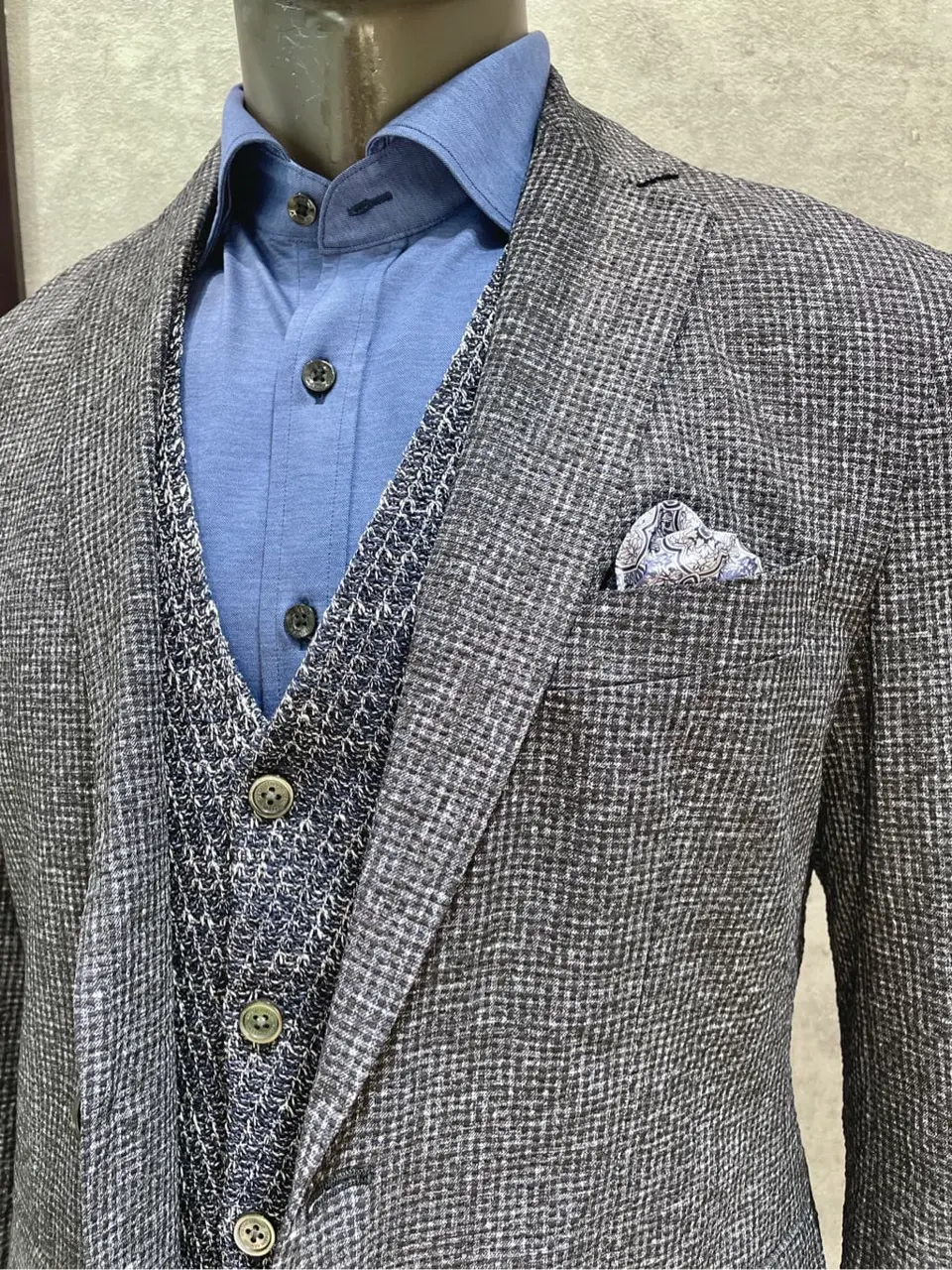 JOSEPH ABBOUD 二澤 コーディネート画像