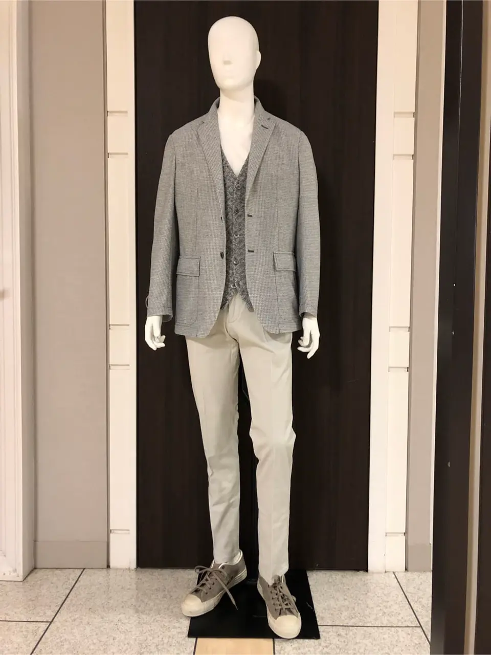 JOSEPH ABBOUD 山口 コーディネート画像