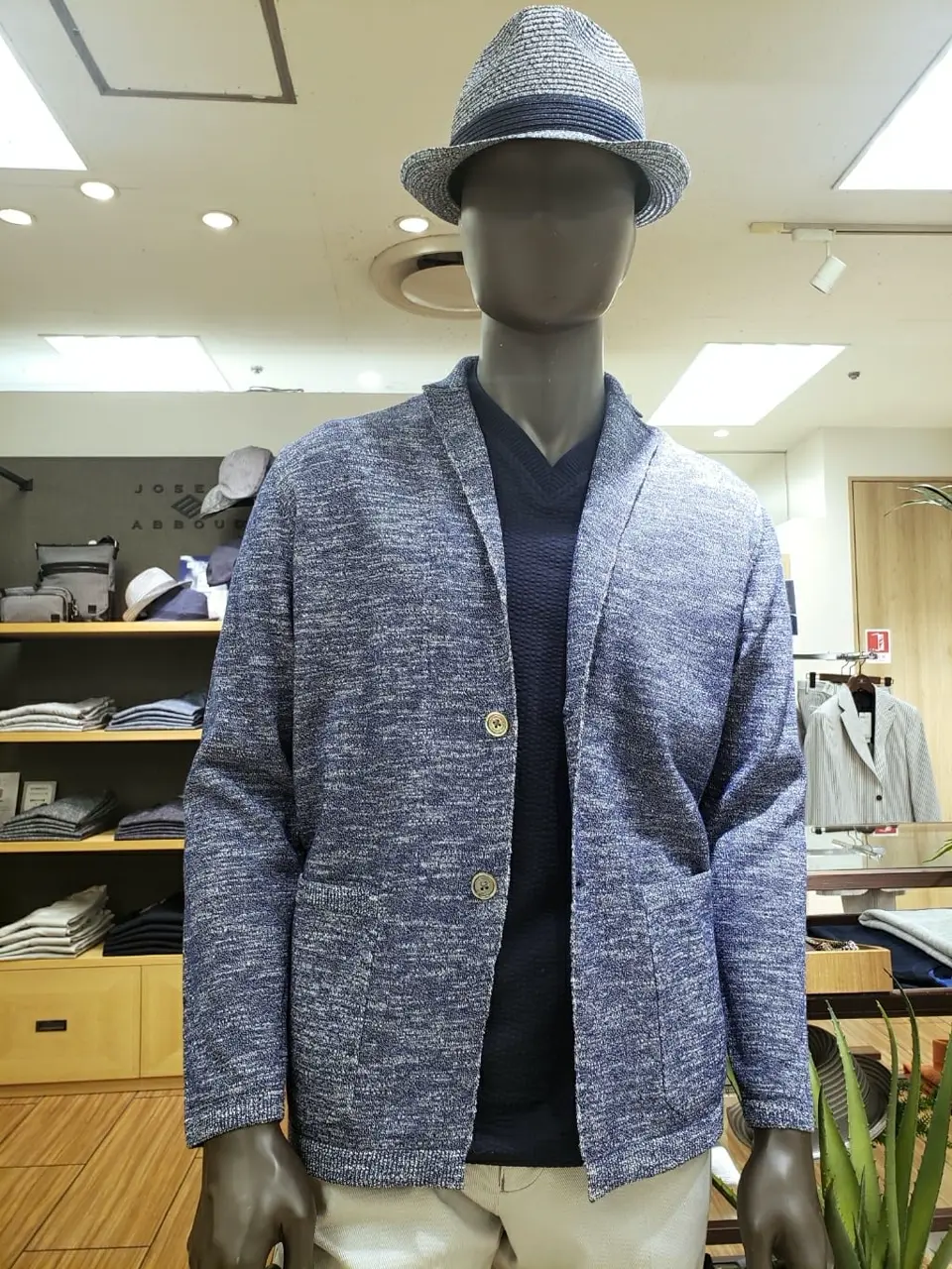 JOSEPH ABBOUD 中西 コーディネート画像