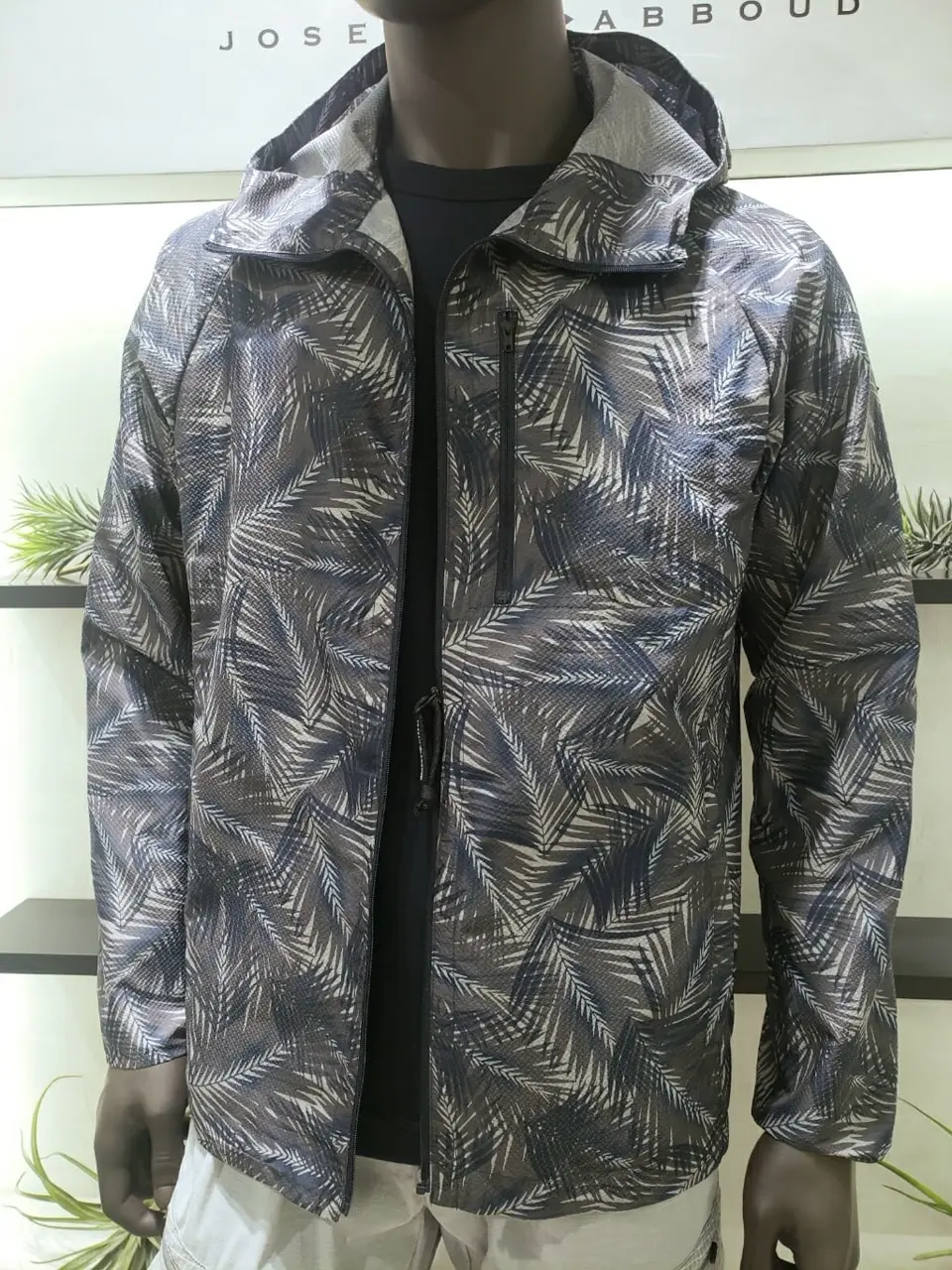 JOSEPH ABBOUD 中西 コーディネート画像