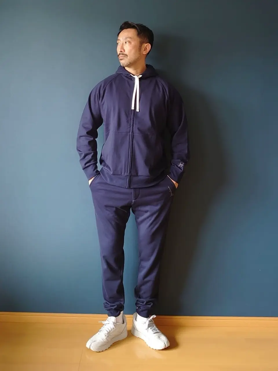 JOSEPH ABBOUD 安東 コーディネート画像