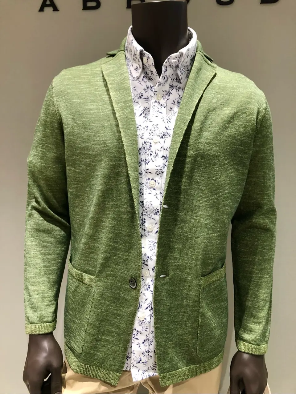 JOSEPH ABBOUD 川田 コーディネート画像