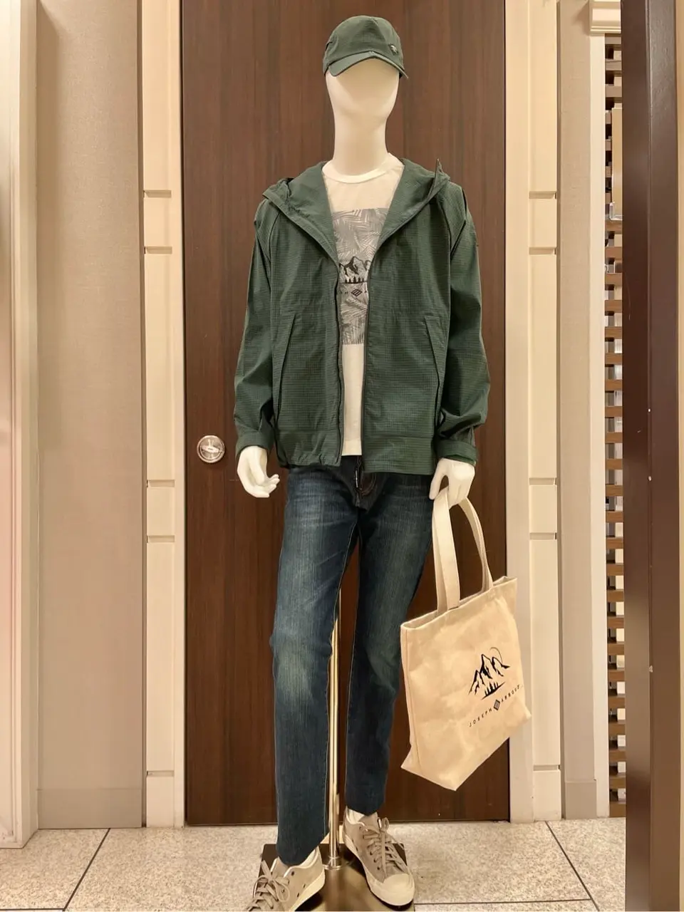 JOSEPH ABBOUD 松山 コーディネート画像