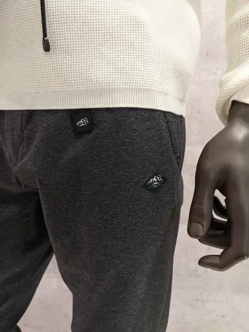 JOSEPH ABBOUD 大久 コーディネート画像