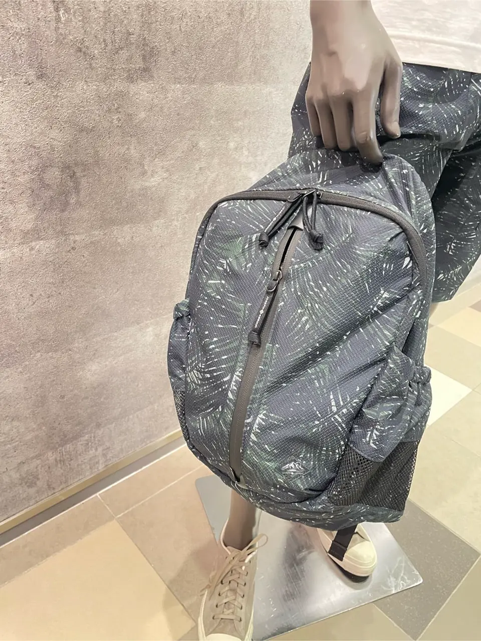 JOSEPH ABBOUD 東　 コーディネート画像