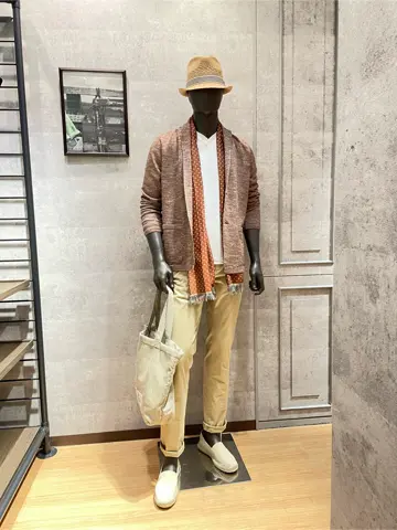 JOSEPH ABBOUD 東　 コーディネート画像