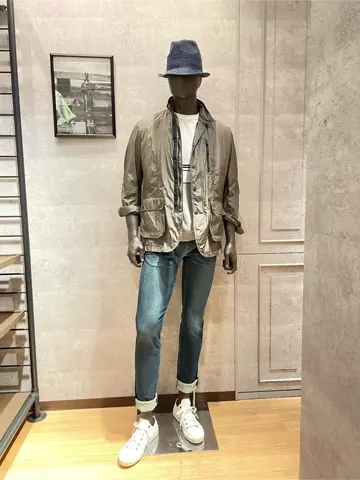 JOSEPH ABBOUD 東　 コーディネート画像