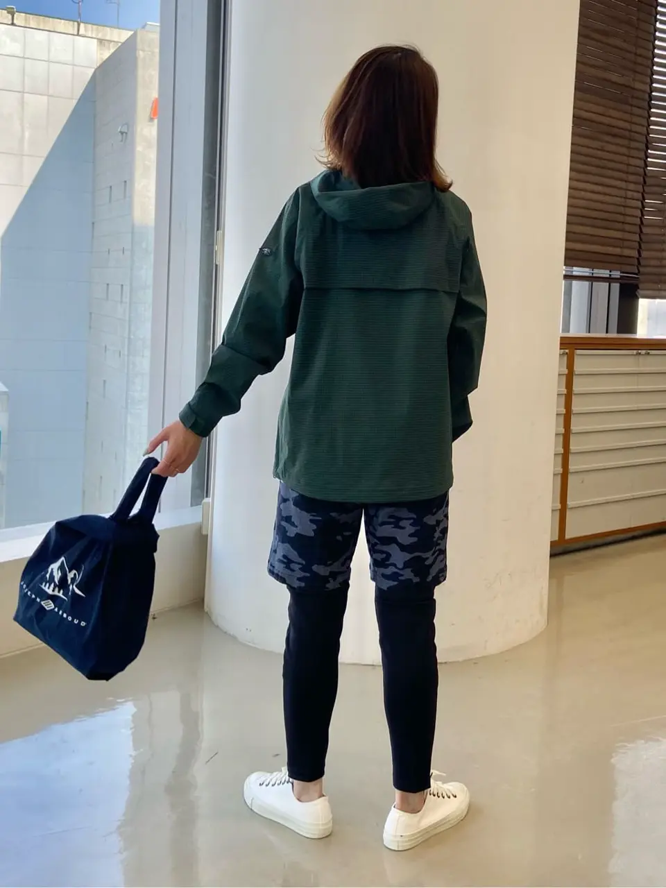 JOSEPH ABBOUD たかい　かおり コーディネート画像