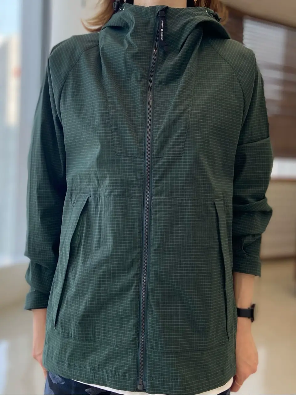 JOSEPH ABBOUD たかい　かおり コーディネート画像