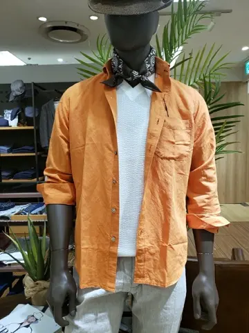 JOSEPH ABBOUD 中西 コーディネート画像