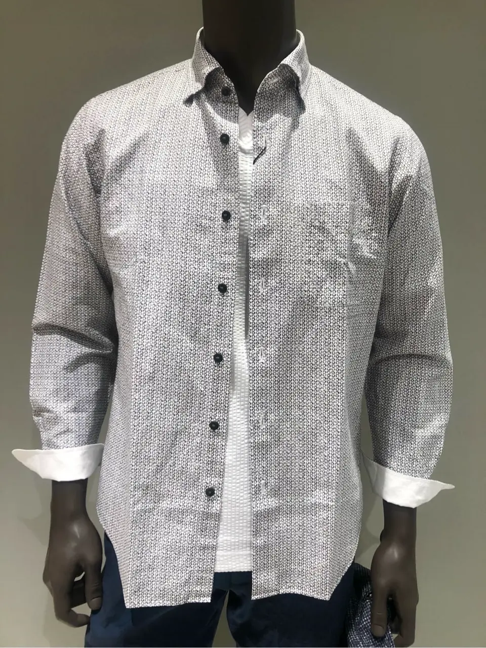 JOSEPH ABBOUD 川田 コーディネート画像