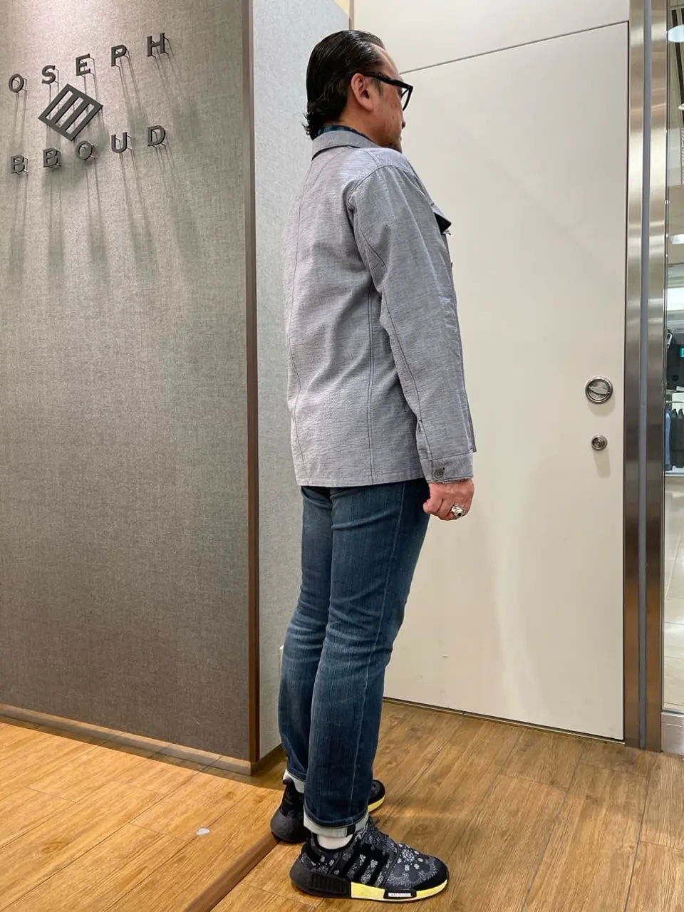 JOSEPH ABBOUD 辰見 コーディネート画像