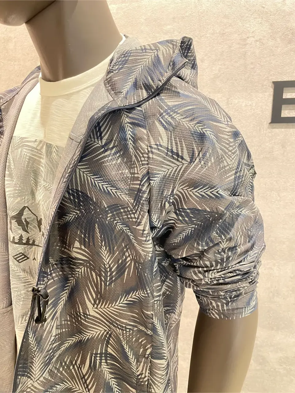 JOSEPH ABBOUD 東　 コーディネート画像