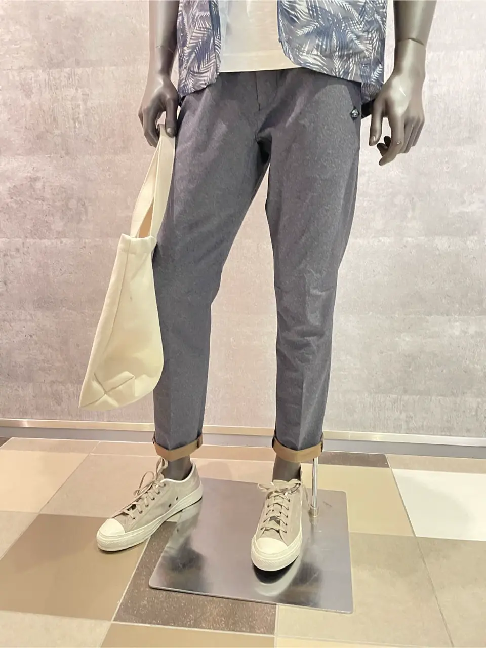 JOSEPH ABBOUD 東　 コーディネート画像