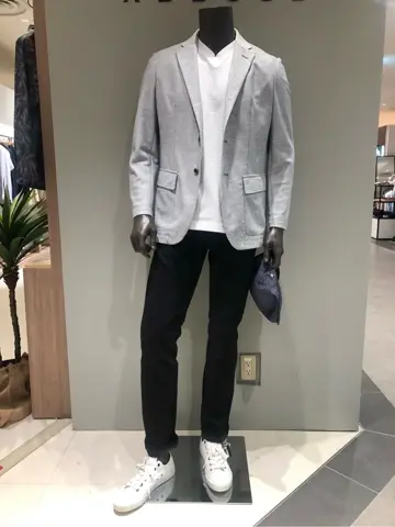 JOSEPH ABBOUD 川田 コーディネート画像