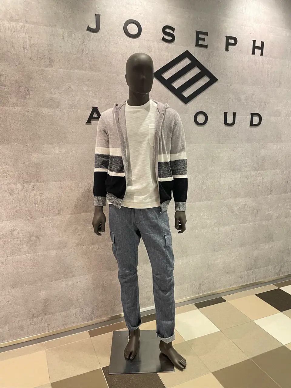  東　 コーディネート画像