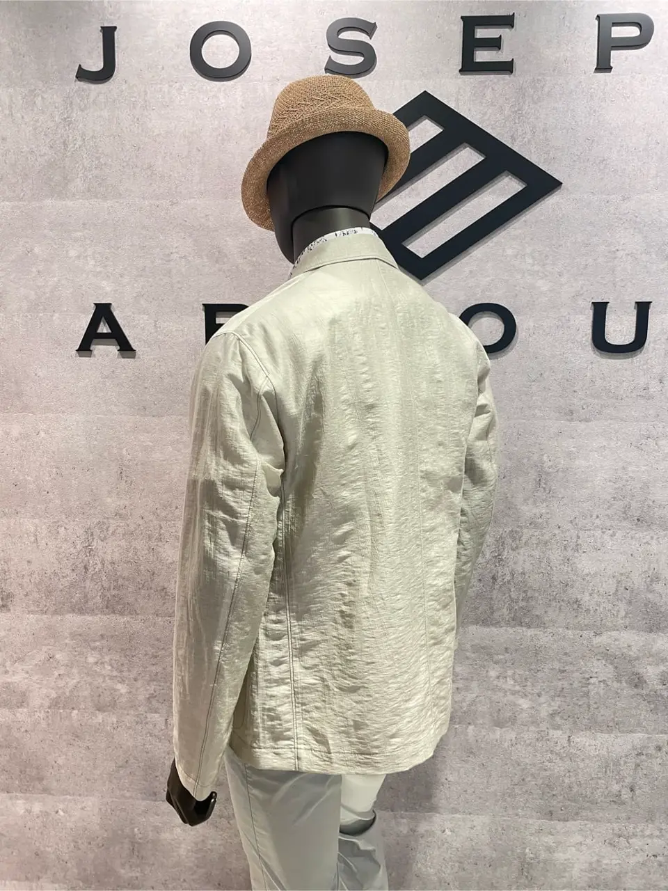 JOSEPH ABBOUD 東　 コーディネート画像