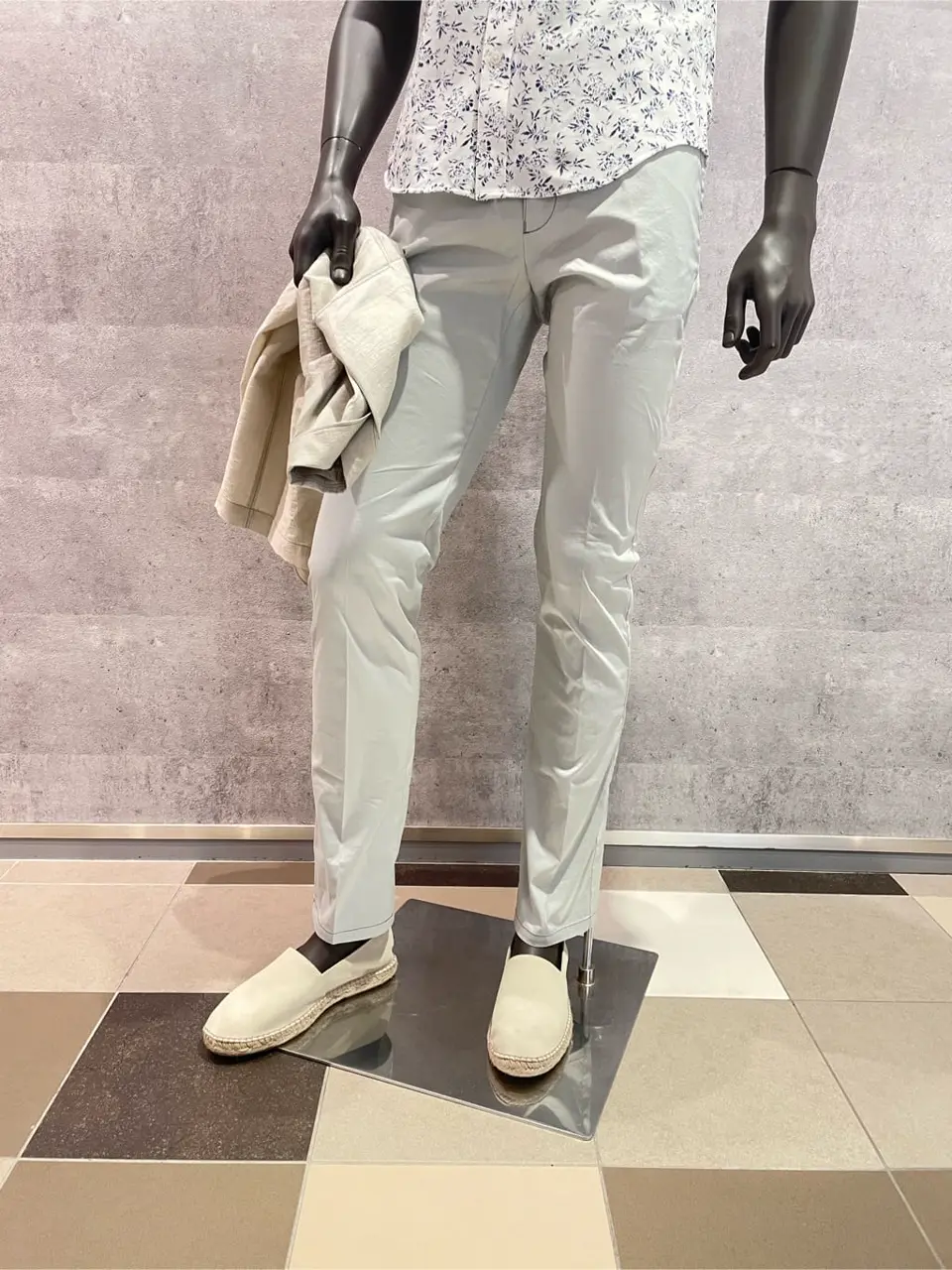 JOSEPH ABBOUD 東　 コーディネート画像