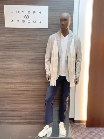 JOSEPH ABBOUD スタッフ コーディネート画像