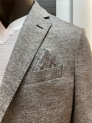 JOSEPH ABBOUD スタッフ コーディネート画像