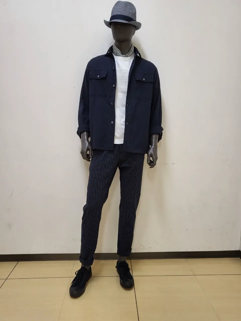  亀井 コーディネート画像