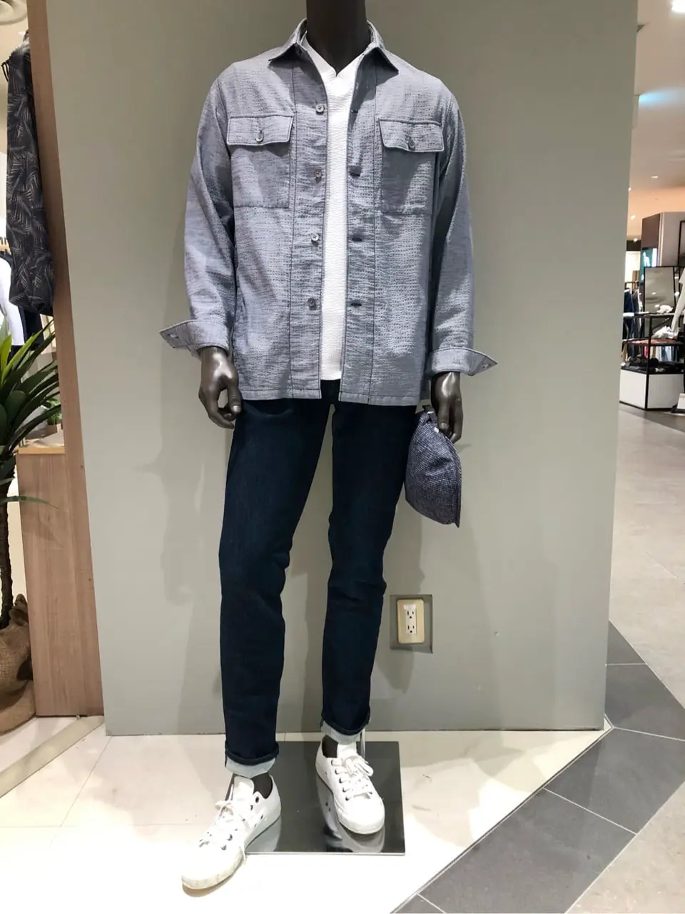 JOSEPH ABBOUD 川田 コーディネート画像