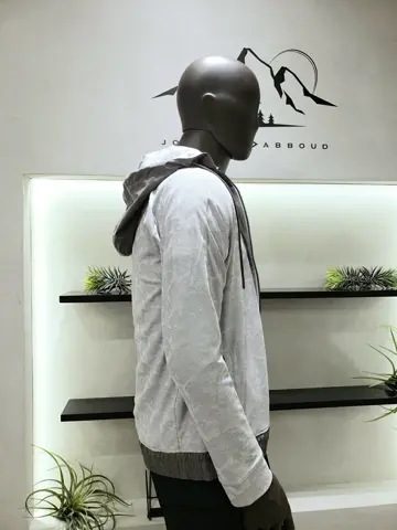 JOSEPH ABBOUD 中西 コーディネート画像