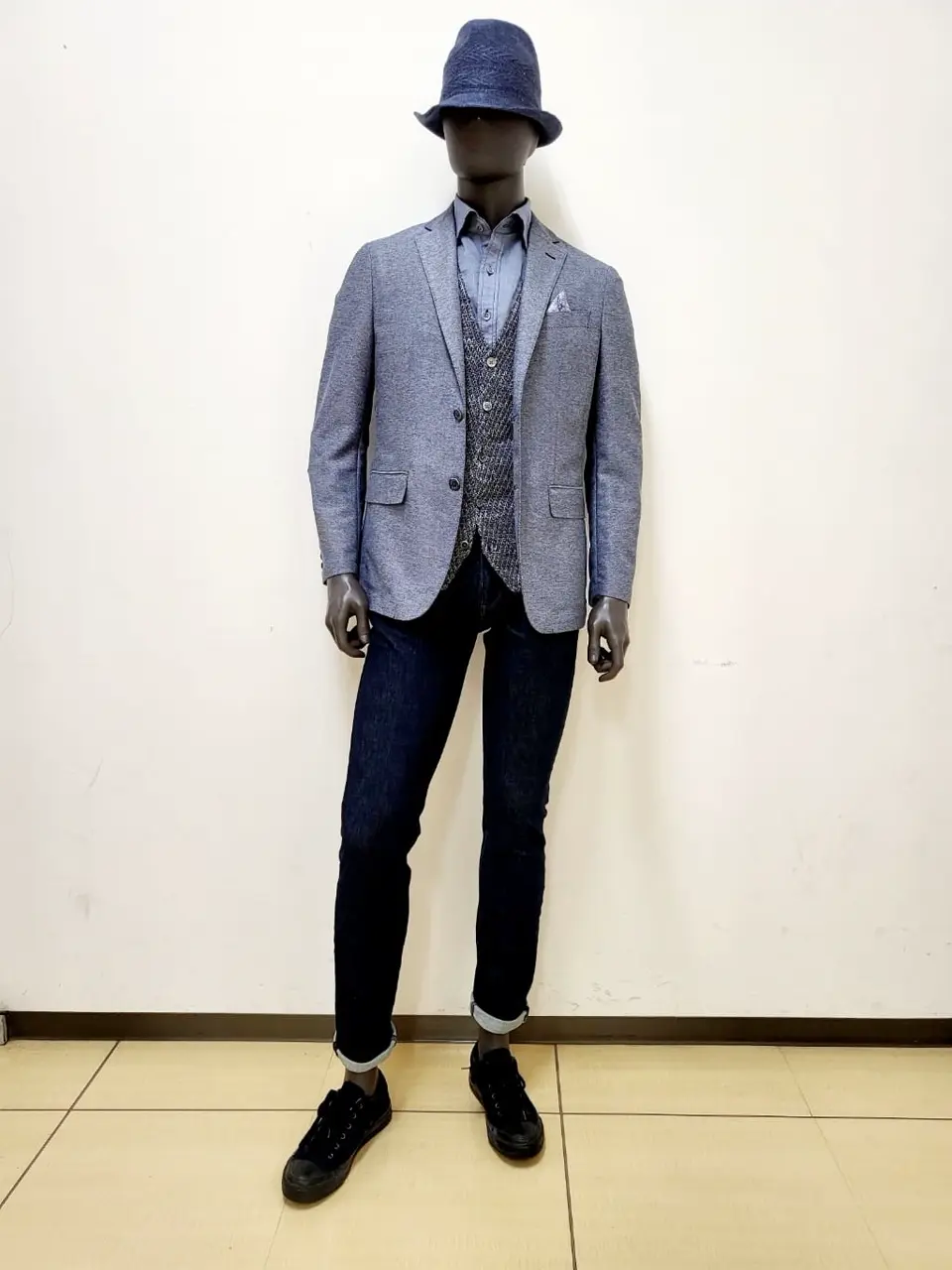  亀井 コーディネート画像