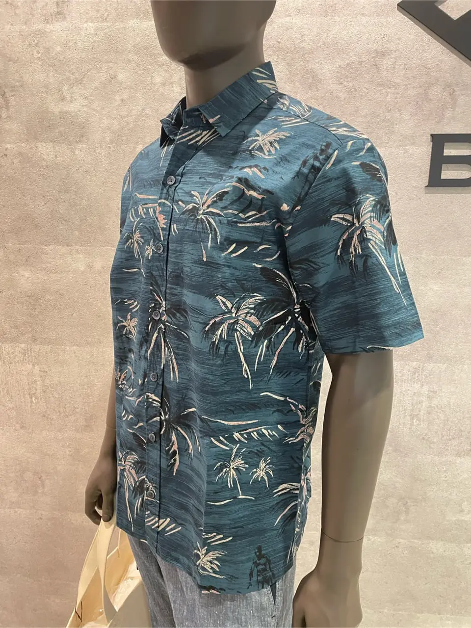 JOSEPH ABBOUD 東　 コーディネート画像