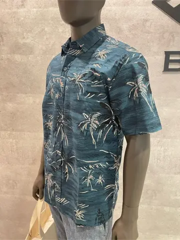 JOSEPH ABBOUD 東　 コーディネート画像