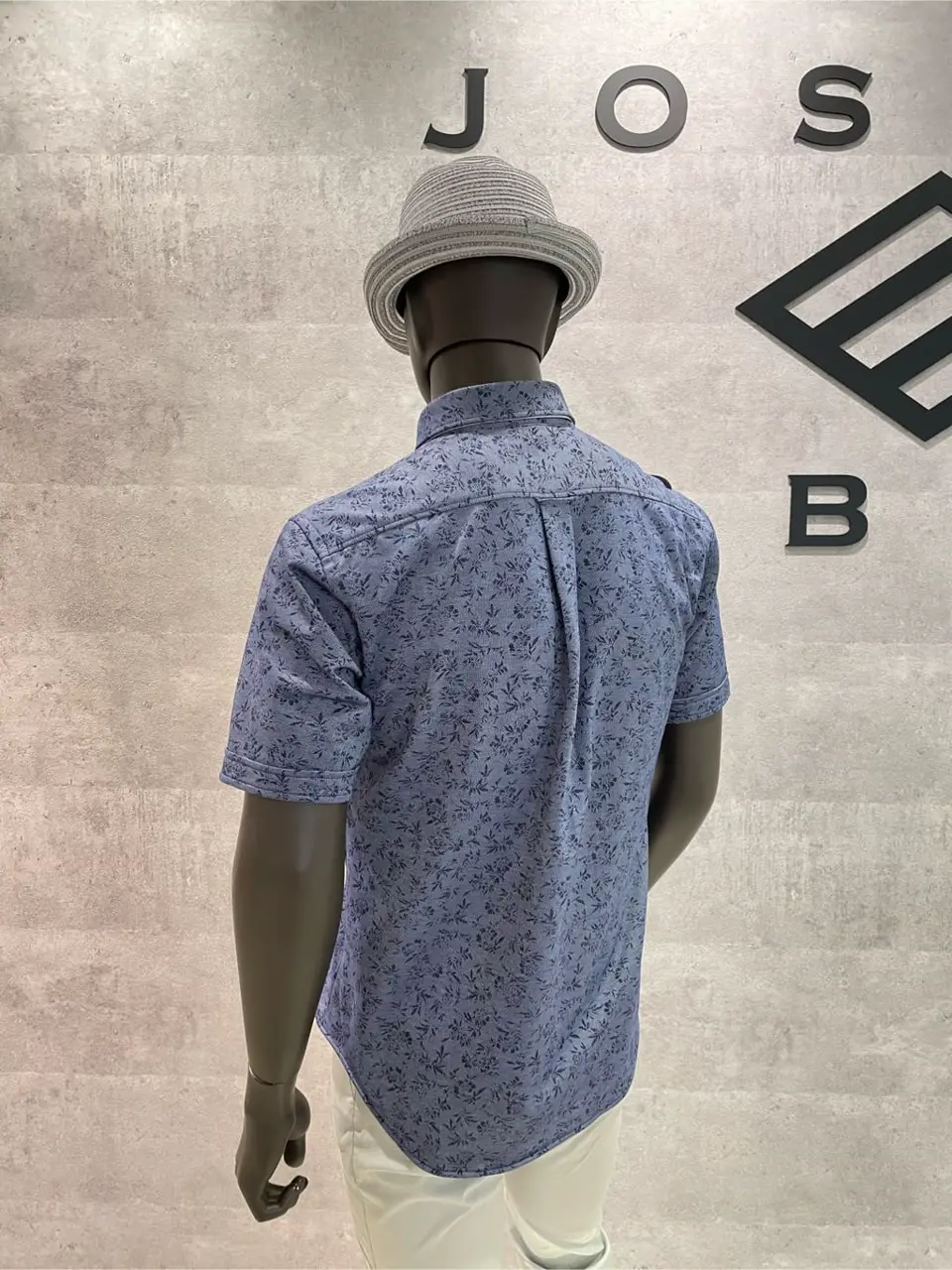 JOSEPH ABBOUD 東　 コーディネート画像