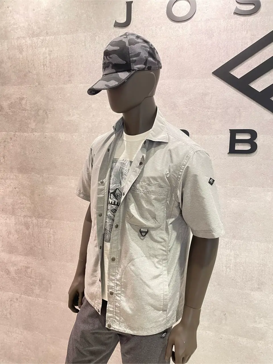 JOSEPH ABBOUD 東　 コーディネート画像