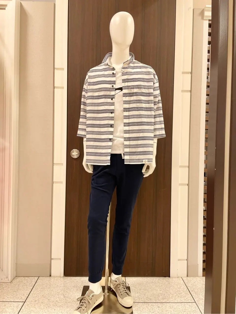 JOSEPH ABBOUD 松山 コーディネート画像