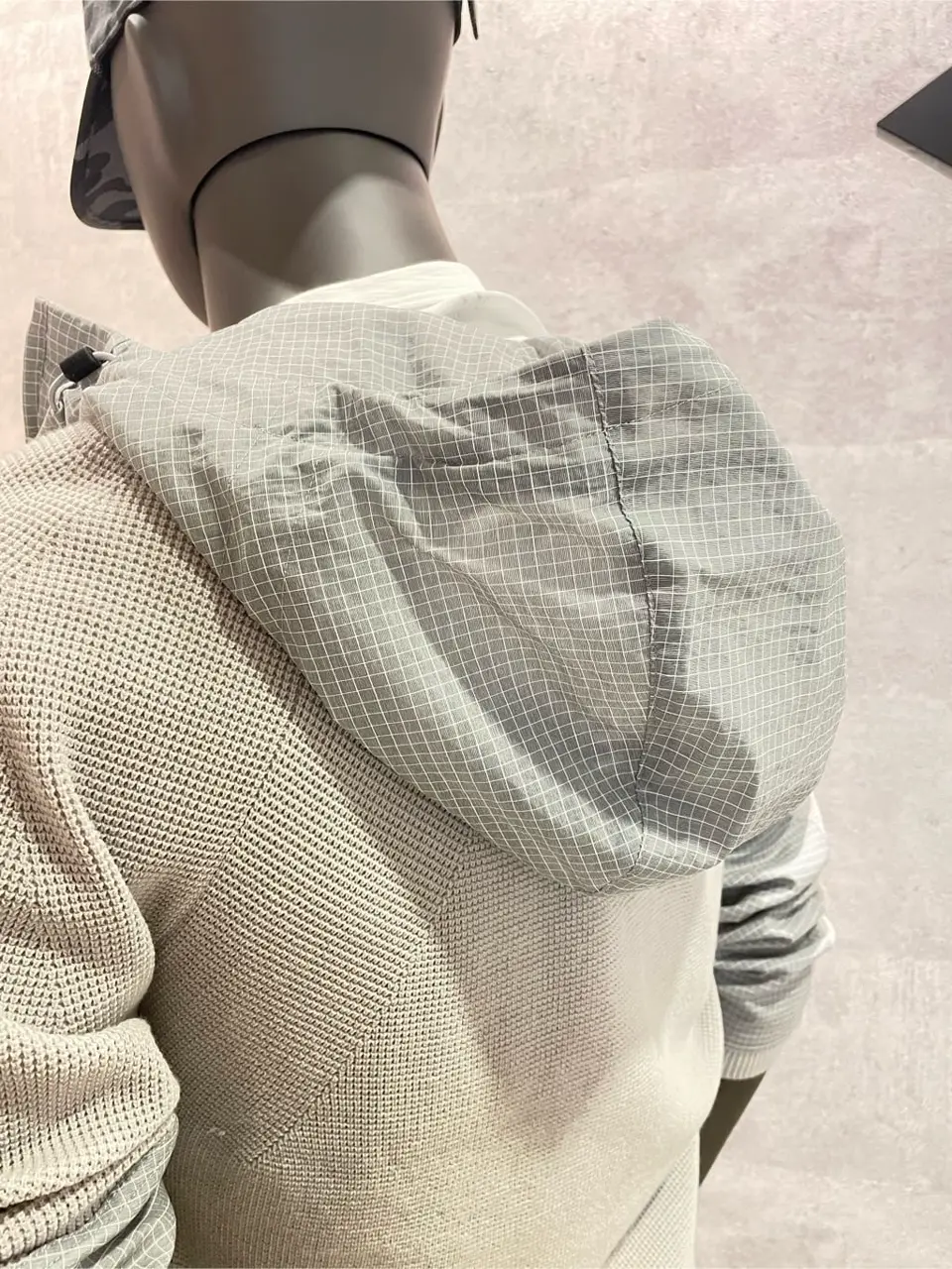 JOSEPH ABBOUD 東　 コーディネート画像