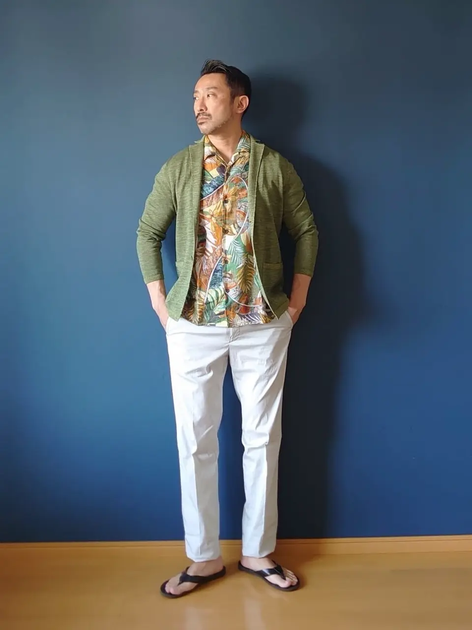 JOSEPH ABBOUD 安東 コーディネート画像