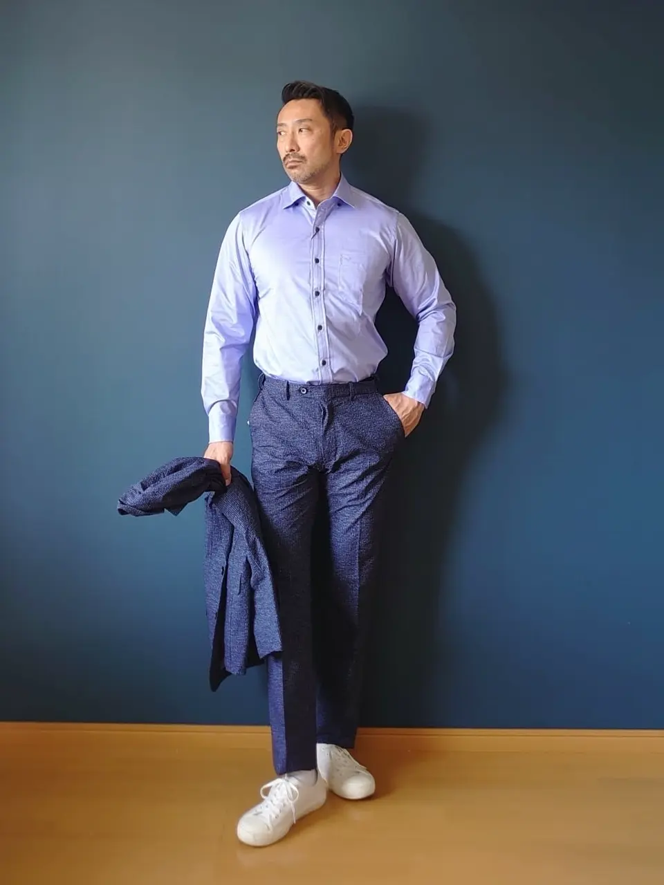 JOSEPH ABBOUD 安東 コーディネート画像