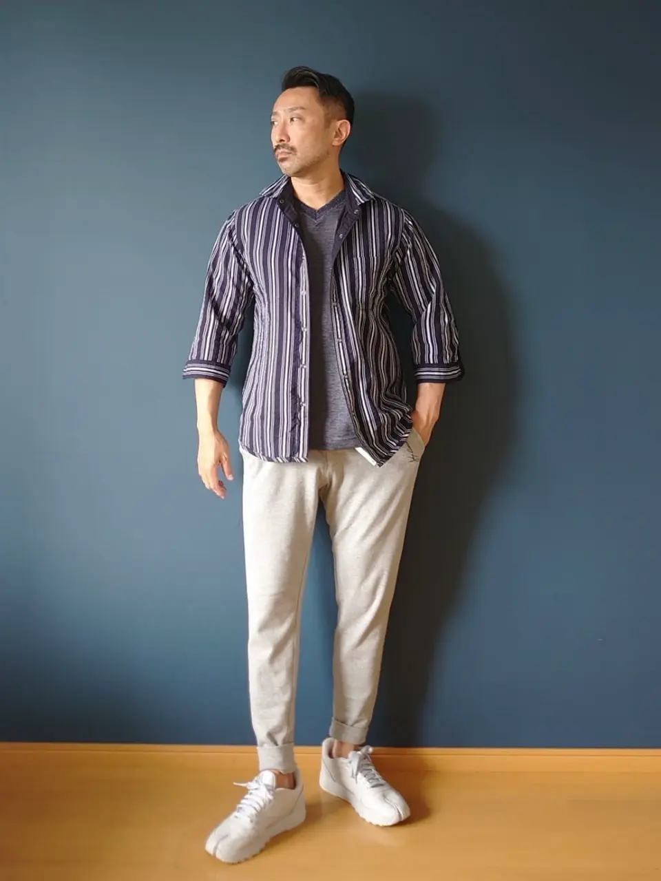 JOSEPH ABBOUD 安東 コーディネート画像